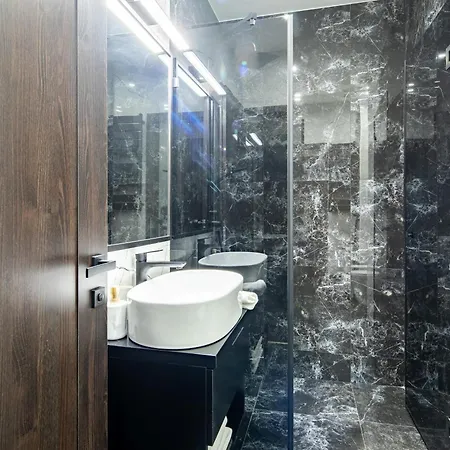 Extreme Luxury شقة بودابست